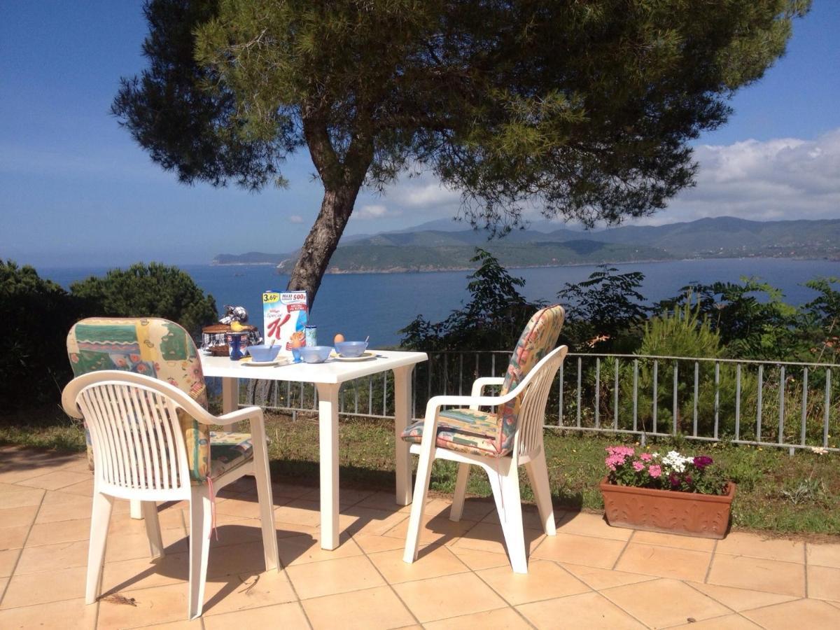 Villa Mit Whirlpool Und Phantastischer Aussicht Capoliveri  Exterior foto