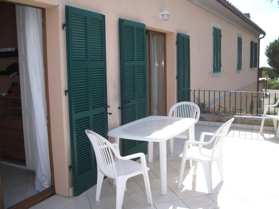 Villa Mit Whirlpool Und Phantastischer Aussicht Capoliveri  Exterior foto